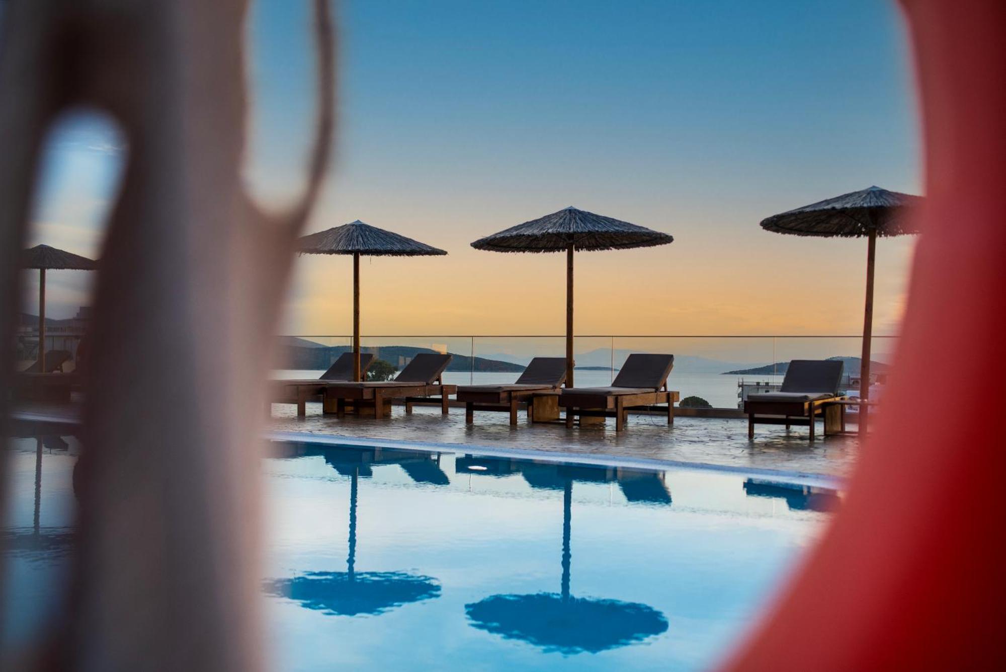 Evia Hotel & Suites Marmari  Exteriör bild