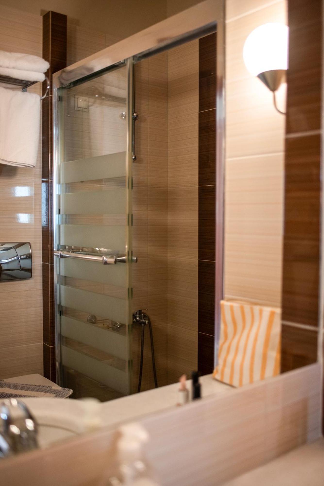 Evia Hotel & Suites Marmari  Exteriör bild